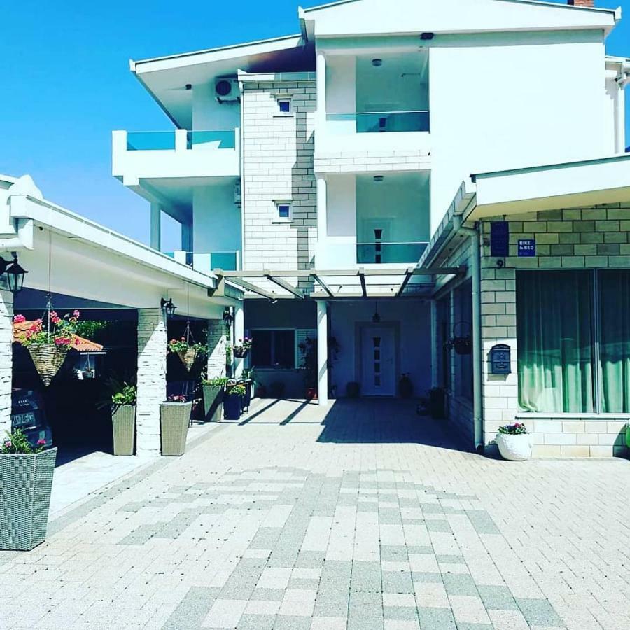 Apartment Vila Goldfield Gradac (Split-Dalmatia)